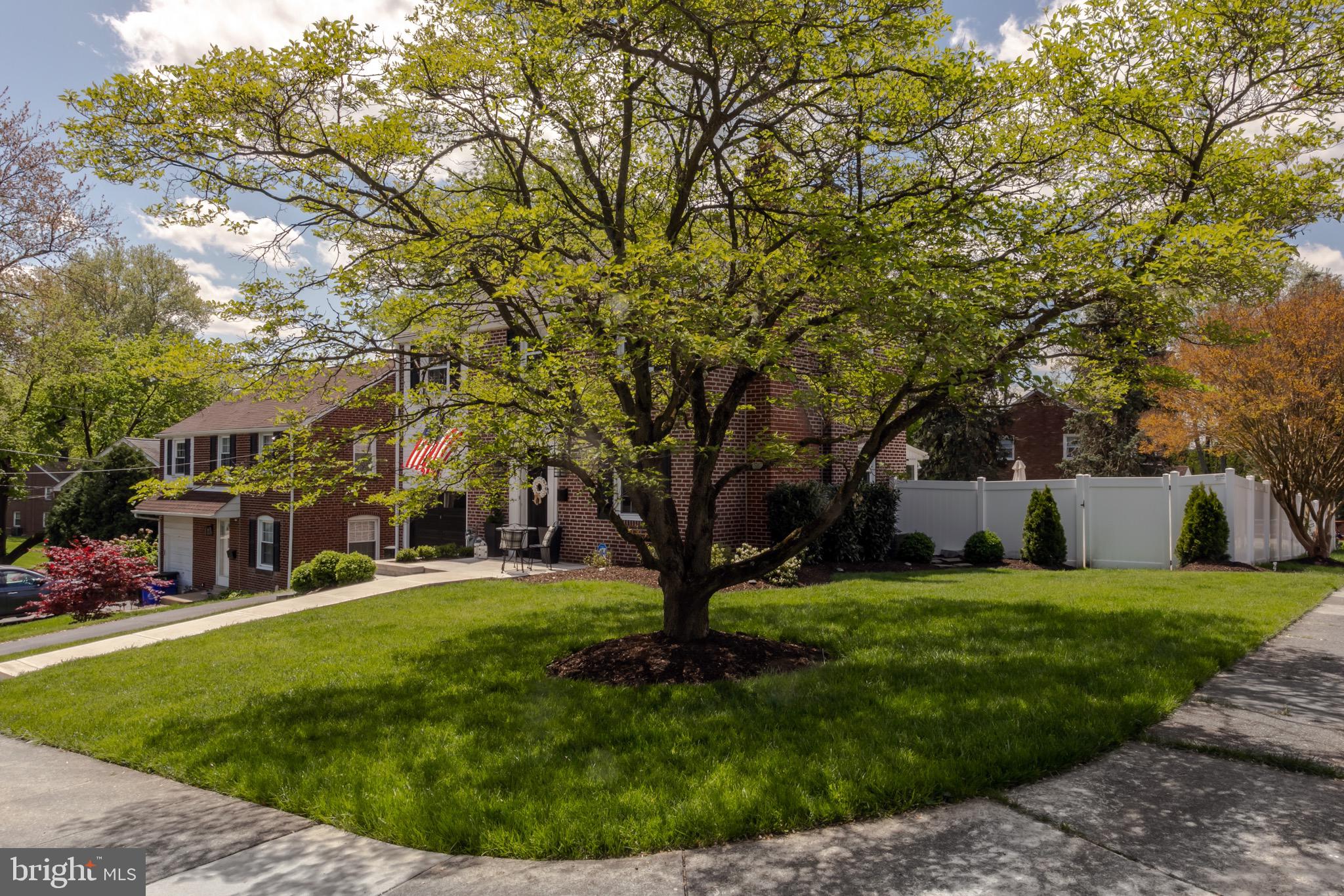 406 Fairmont Road Havertown, PA 19083 - Photo 3 of 42