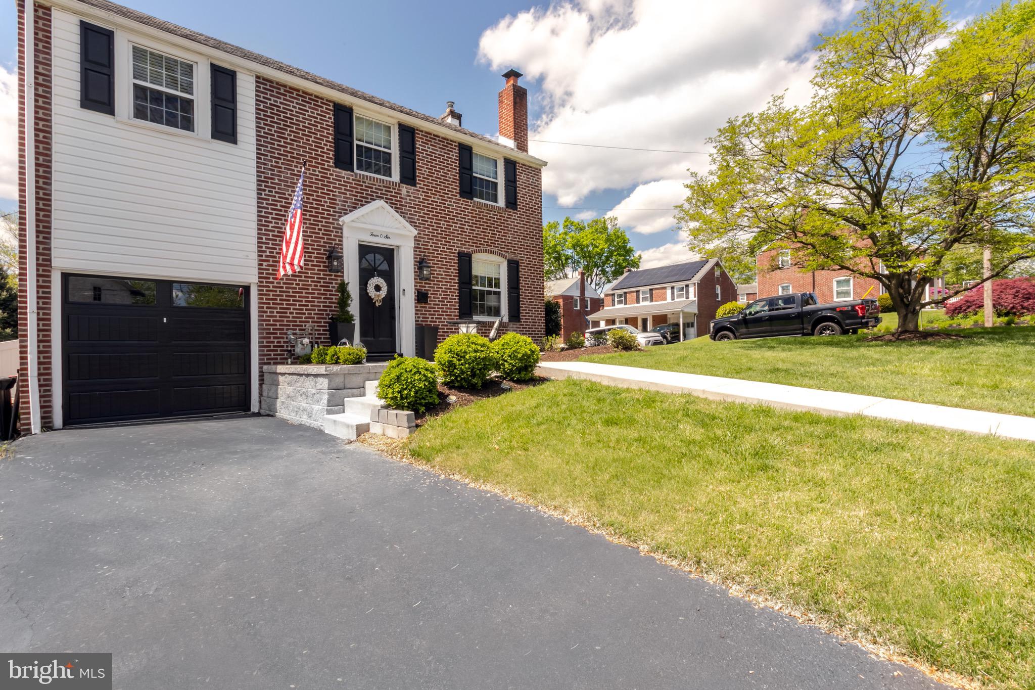 406 Fairmont Road Havertown, PA 19083 - Photo 4 of 42