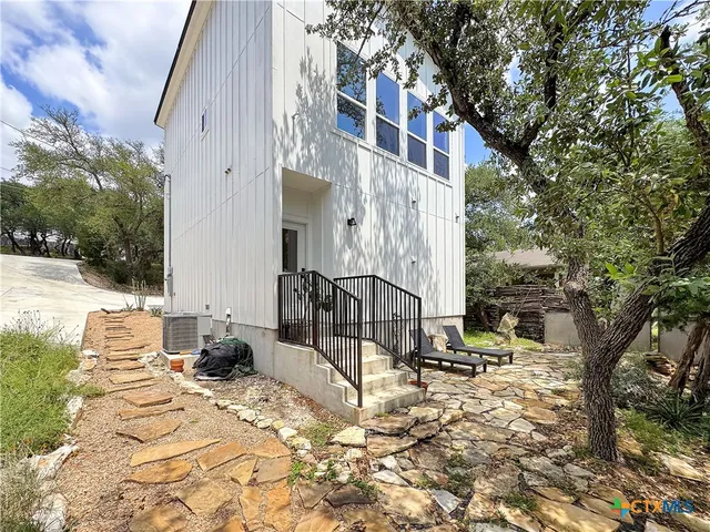 $1,875 | 1200 Willow Drive, Canyon Lake, TX 78133