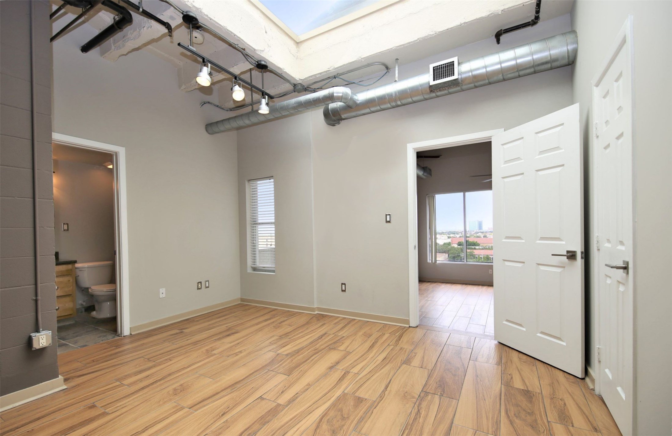 230 West Alabama Street, Unit 1105 Houston, TX 77006 - Photo 11 of 21