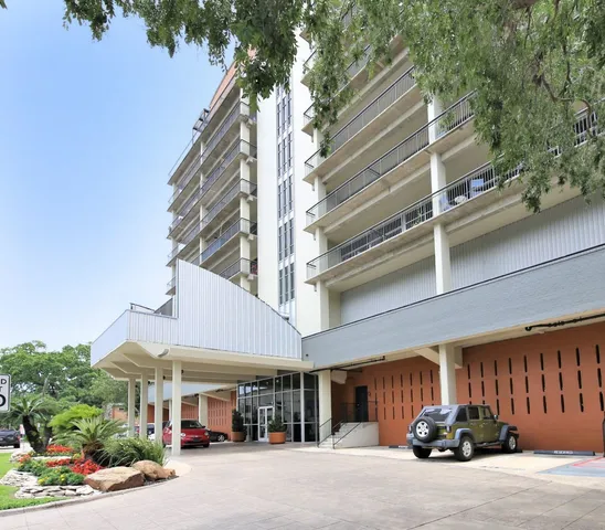 $2,399 | 230 West Alabama Street, Unit 1105, Houston, TX 77006