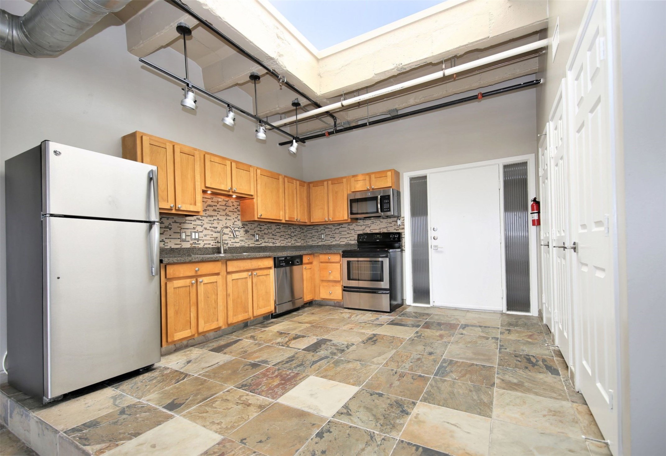 230 West Alabama Street, Unit 1105 Houston, TX 77006 - Photo 5 of 21