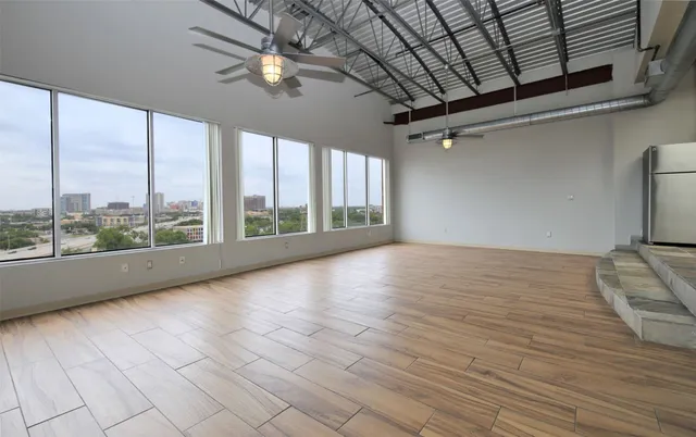 $2,399 | 230 West Alabama Street, Unit 1105, Houston, TX 77006