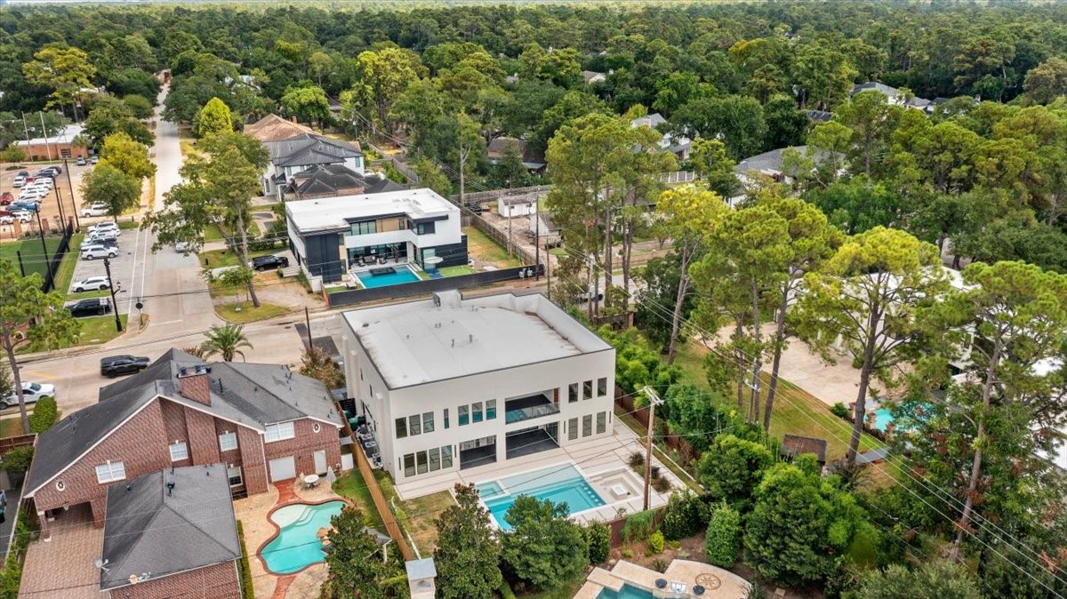 827 Bunker Hill Road Houston, TX 77024 - Photo 47 of 49 Gallery Image 47