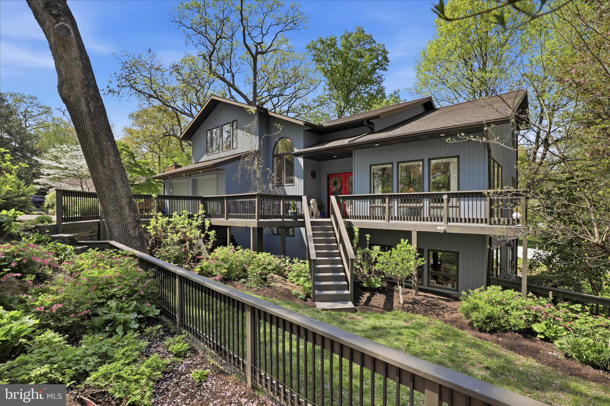 a house view with a garden space