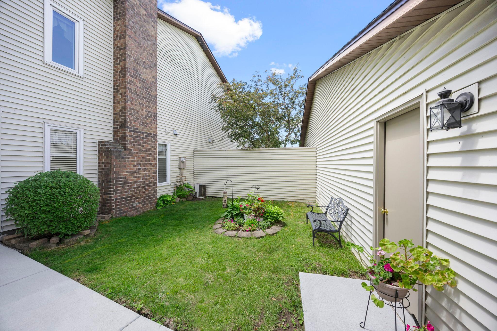 4701 Osage Point Eagan, MN 55122 - Photo 16 of 22