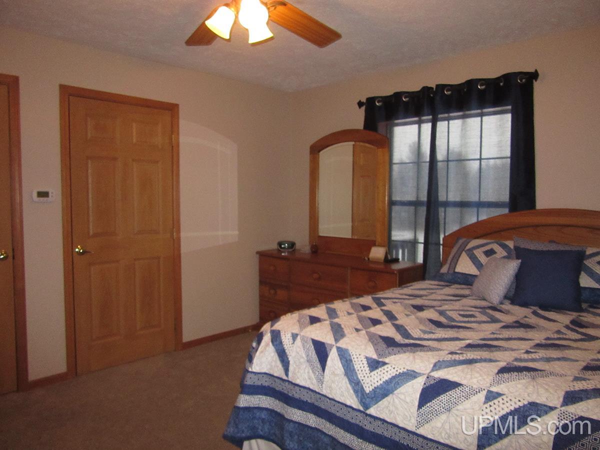 540 East Gulliver Lake Road Gulliver, MI 49840 - Photo 12 of 30
