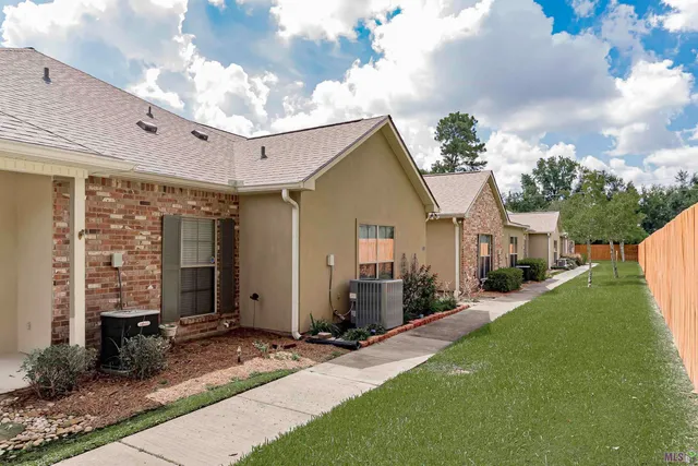 $215,000 | 11510 Southfork Avenue, Unit 34, Baton Rouge, LA 70816