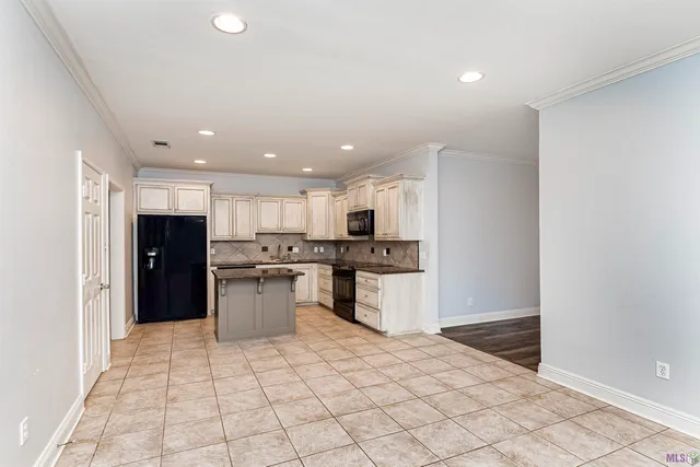 $215,000 | 11510 Southfork Avenue, Unit 34, Baton Rouge, LA 70816