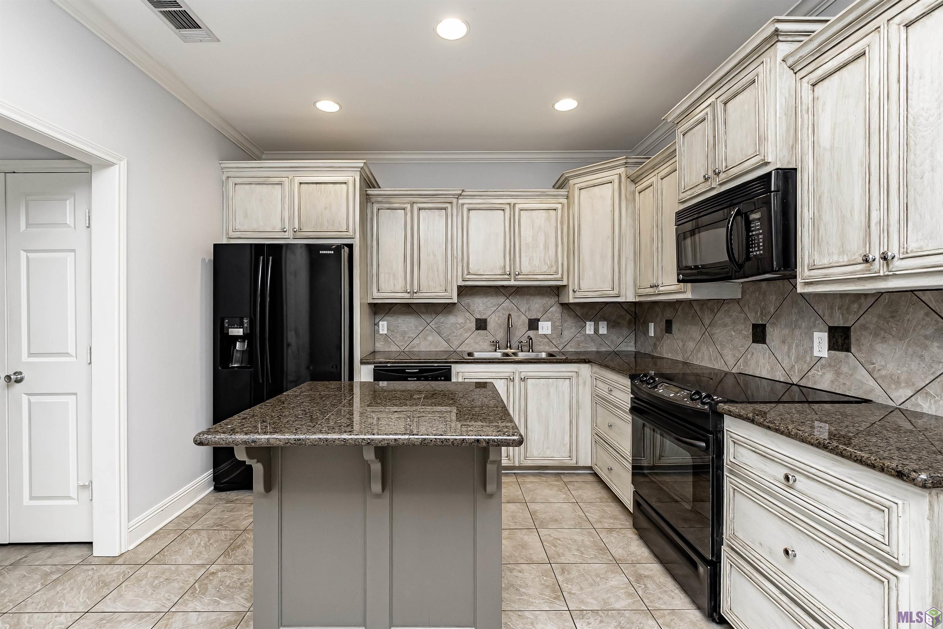 11510 Southfork Avenue, Unit 34 Baton Rouge, LA 70816 - Photo 10 of 20