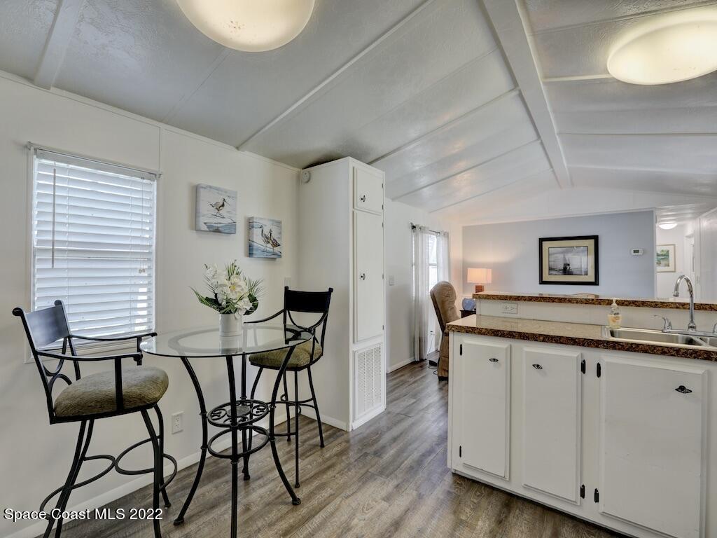 7550 Blackhawk Road Sebastian, FL 32976 - Photo 8 of 30 8 E2jpg