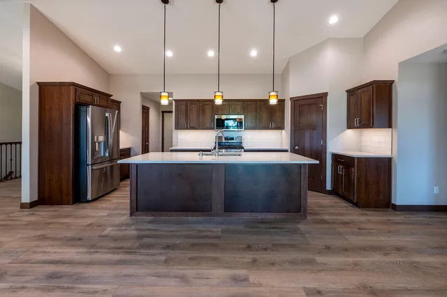 $519,900 | 1957 Golden Gate Way, Holmen, WI 54636