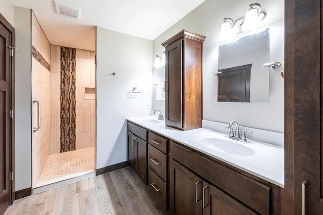 $519,900 | 1957 Golden Gate Way, Holmen, WI 54636