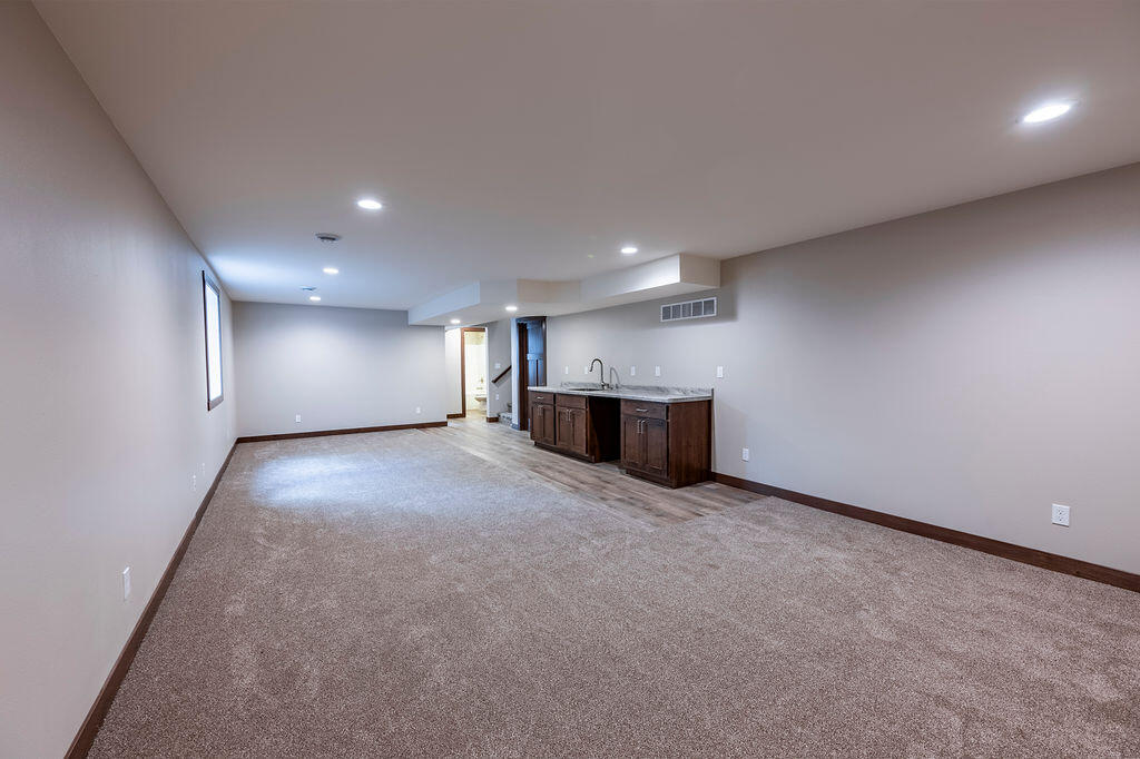 1957 Golden Gate Way Holmen, WI 54636 - Photo 31 of 41 Photos are from a prior build, same layout finishes may vary. LL is not included in price, ask for pricing on finishing lower.