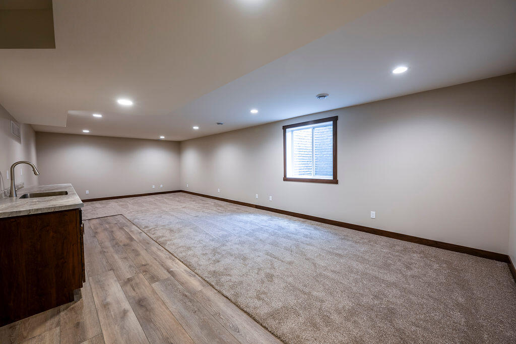 1957 Golden Gate Way Holmen, WI 54636 - Photo 33 of 41 Photos are from a prior build, same layout finishes may vary. LL is not included in price, ask for pricing on finishing lower.