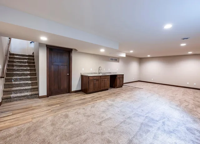 $519,900 | 1957 Golden Gate Way, Holmen, WI 54636