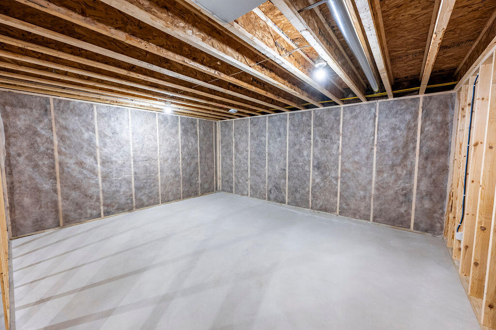 1957 Golden Gate Way Holmen, WI 54636 - Photo 40 of 41 Photos are from a prior build, same layout finishes may vary.