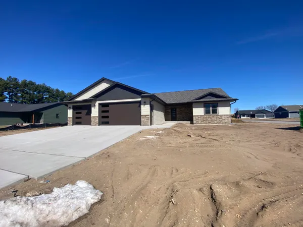 $499,900 | 1957 Golden Gate Way, Holmen, WI 54636