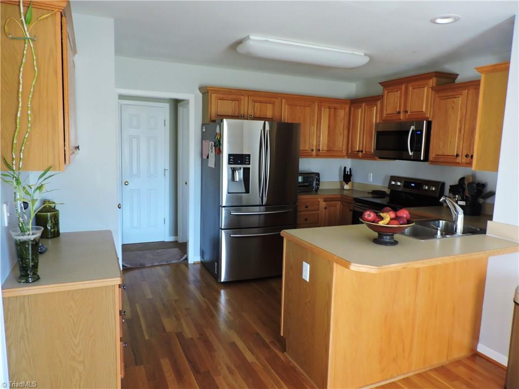 8556 Linville Road Oak Ridge, NC 27310 - Photo 12 of 26