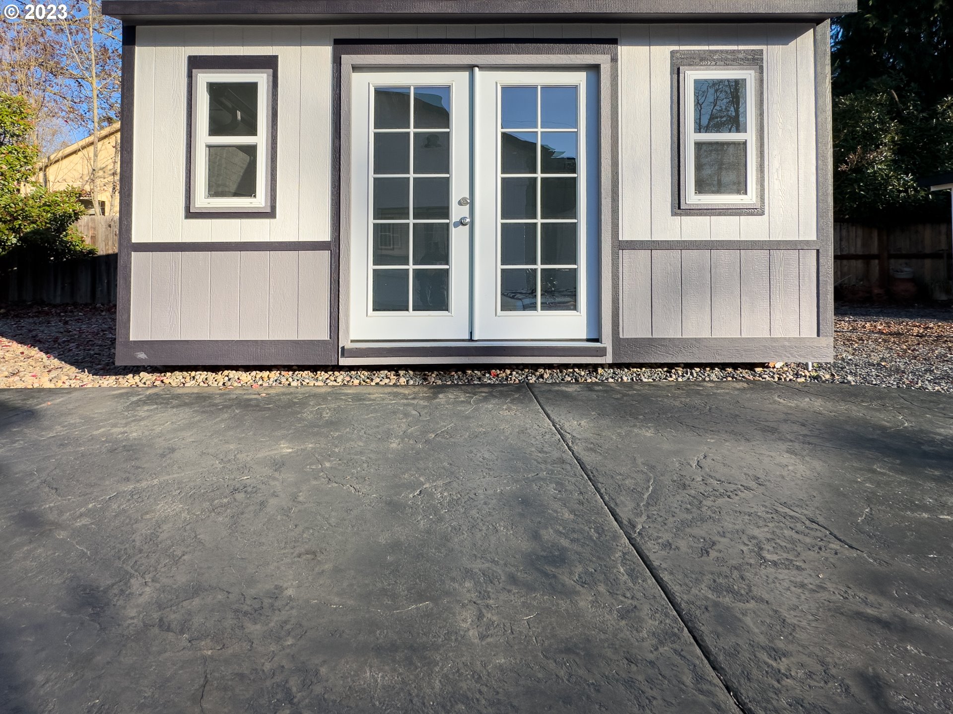 508 Edgewater Drive Grants Pass, OR 97527 - Photo 39 of 48 a view of a house with a garden