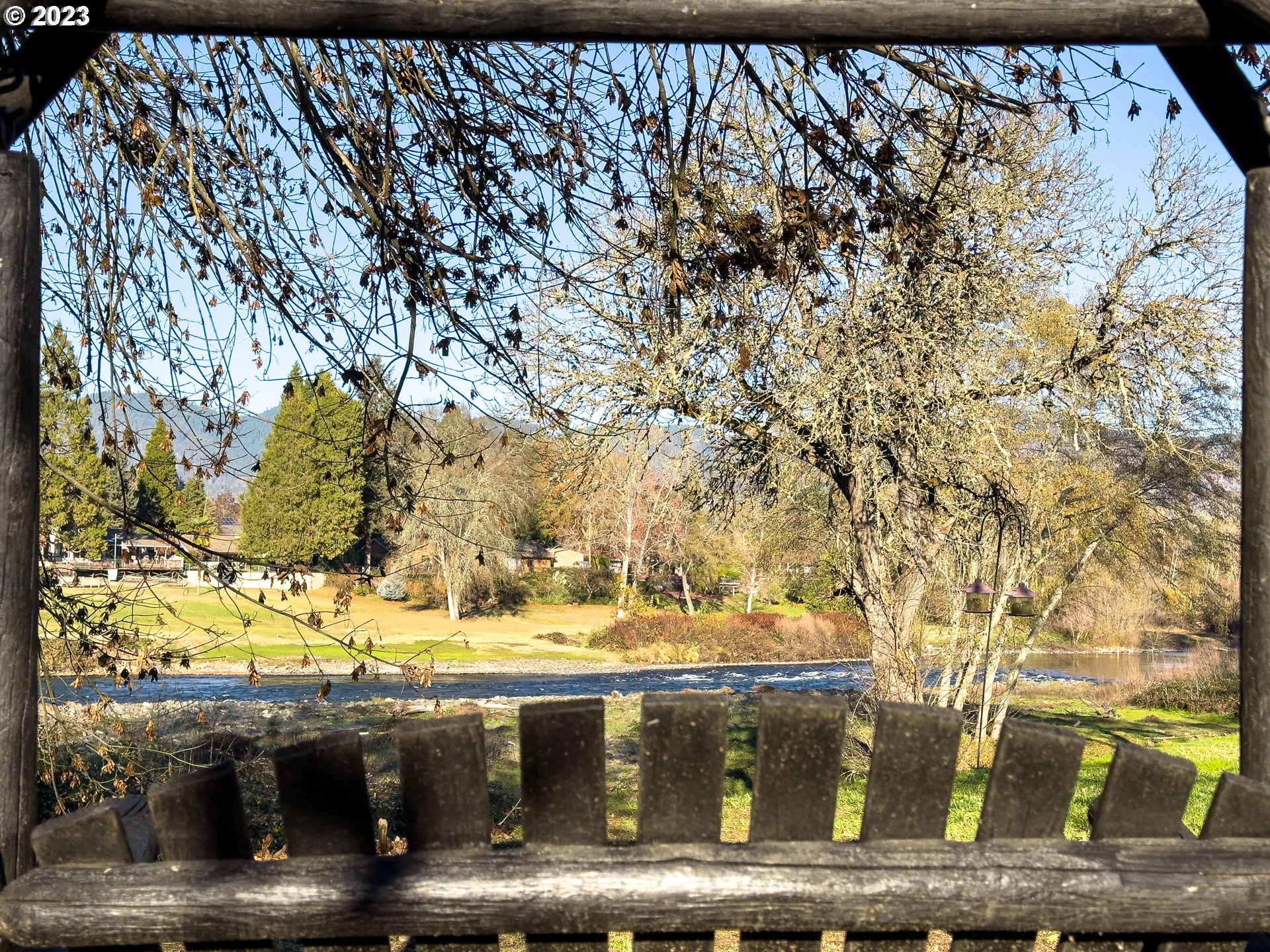 508 Edgewater Drive Grants Pass, OR 97527 - Photo 4 of 48 a view of fountain in a yard