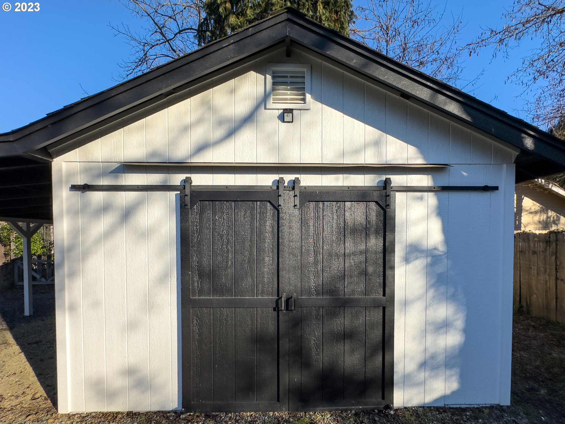 508 Edgewater Drive Grants Pass, OR 97527 - Photo 44 of 48 a view of entryway