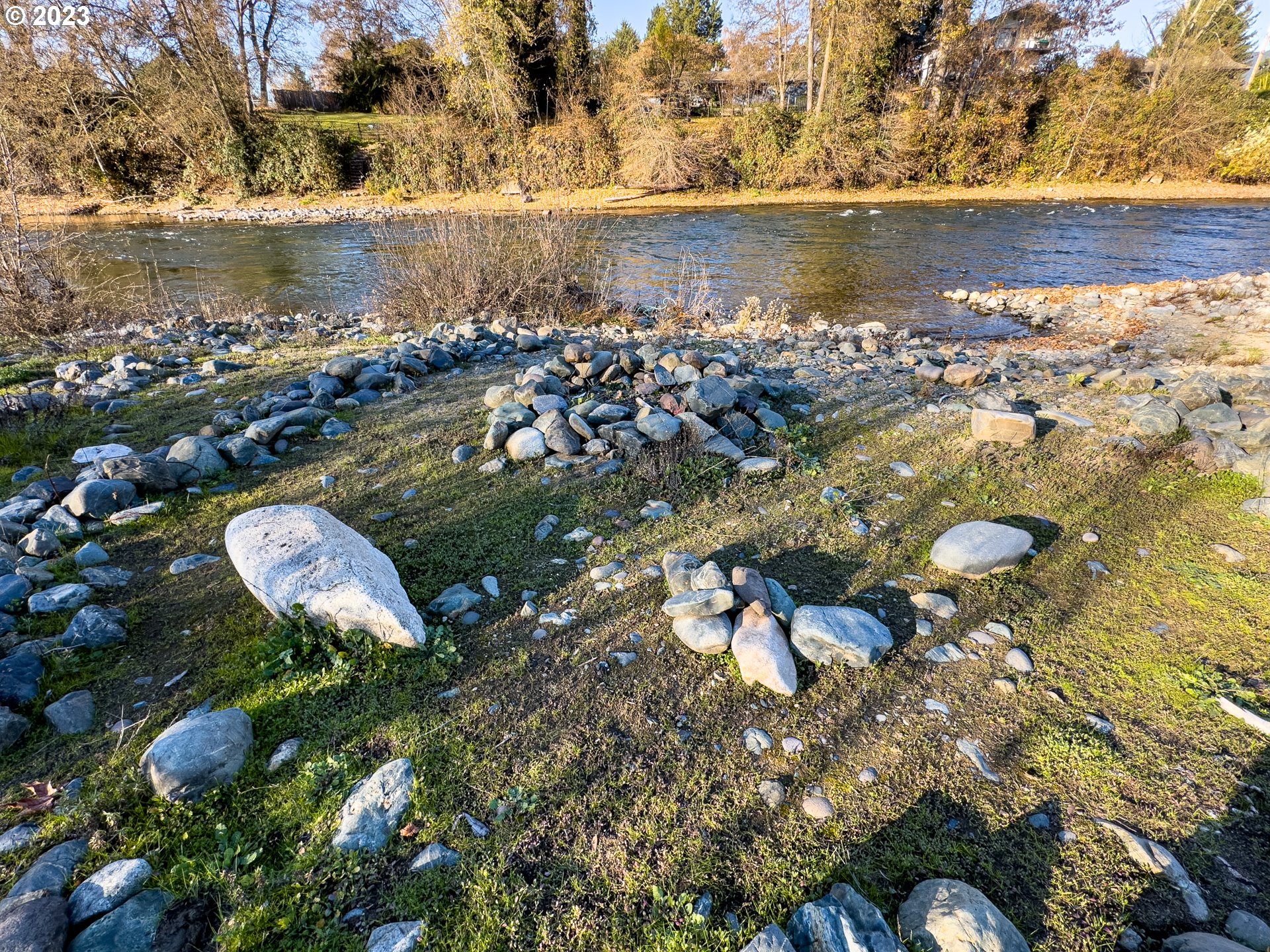 508 Edgewater Drive Grants Pass, OR 97527 - Photo 45 of 48 an aerial view of ocean with residential houses with outdoor space
