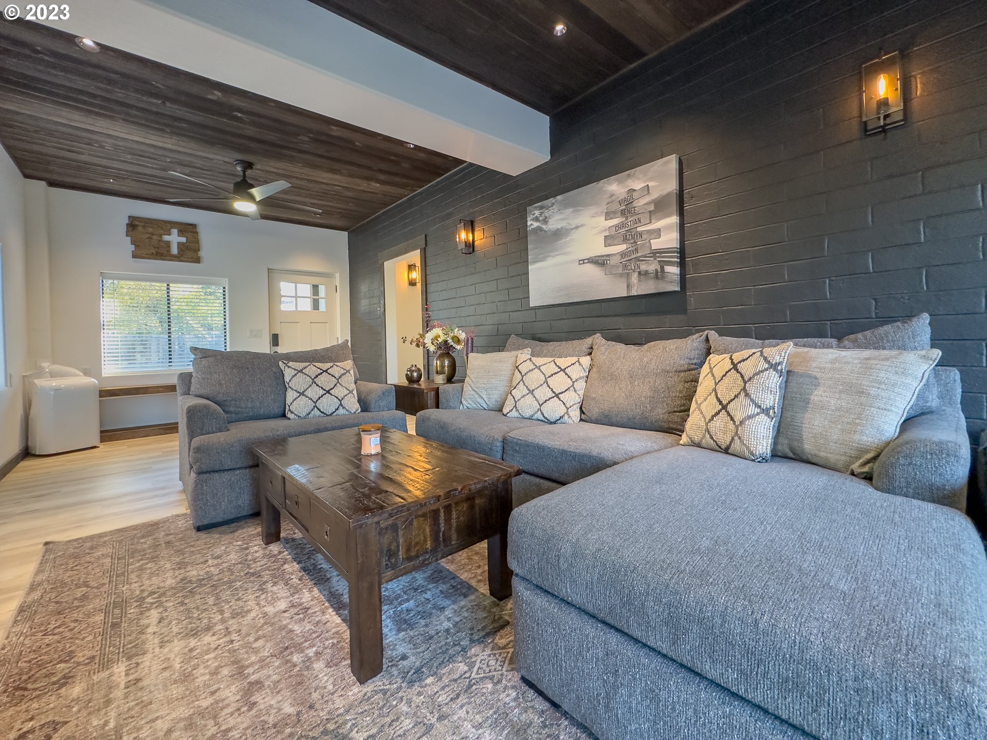 508 Edgewater Drive Grants Pass, OR 97527 - Photo 10 of 48 a living room with furniture and a large window