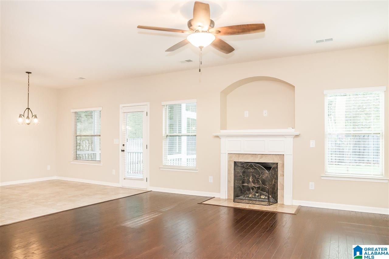 1041 Merion Drive Calera, AL 35040 - Photo 10 of 49