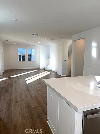 $4,400 | 27461 North Limber Pine Place, Newhall, CA 91381