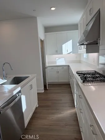 $4,400 | 27461 North Limber Pine Place, Newhall, CA 91381