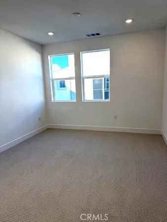 $4,400 | 27461 North Limber Pine Place, Newhall, CA 91381