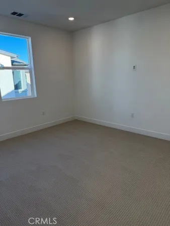 $4,400 | 27461 North Limber Pine Place, Newhall, CA 91381