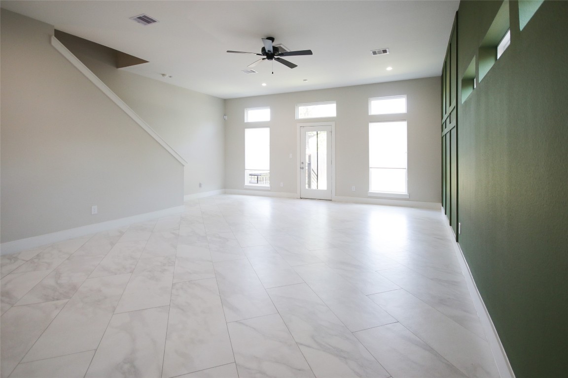 5113 Hershe Street, Unit B Houston, TX 77020 - Photo 4 of 44 a view of an empty room with a window