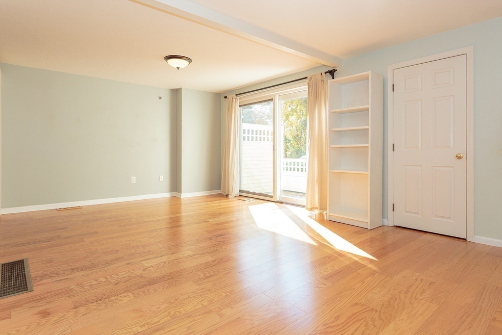 360 Littleton Road, Unit H6 Chelmsford, MA 01824 - Photo 7 of 27 Gallery Image 7