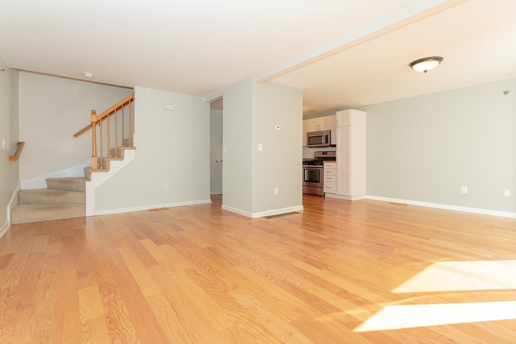 360 Littleton Road, Unit H6 Chelmsford, MA 01824 - Photo 10 of 27 Gallery Image 10