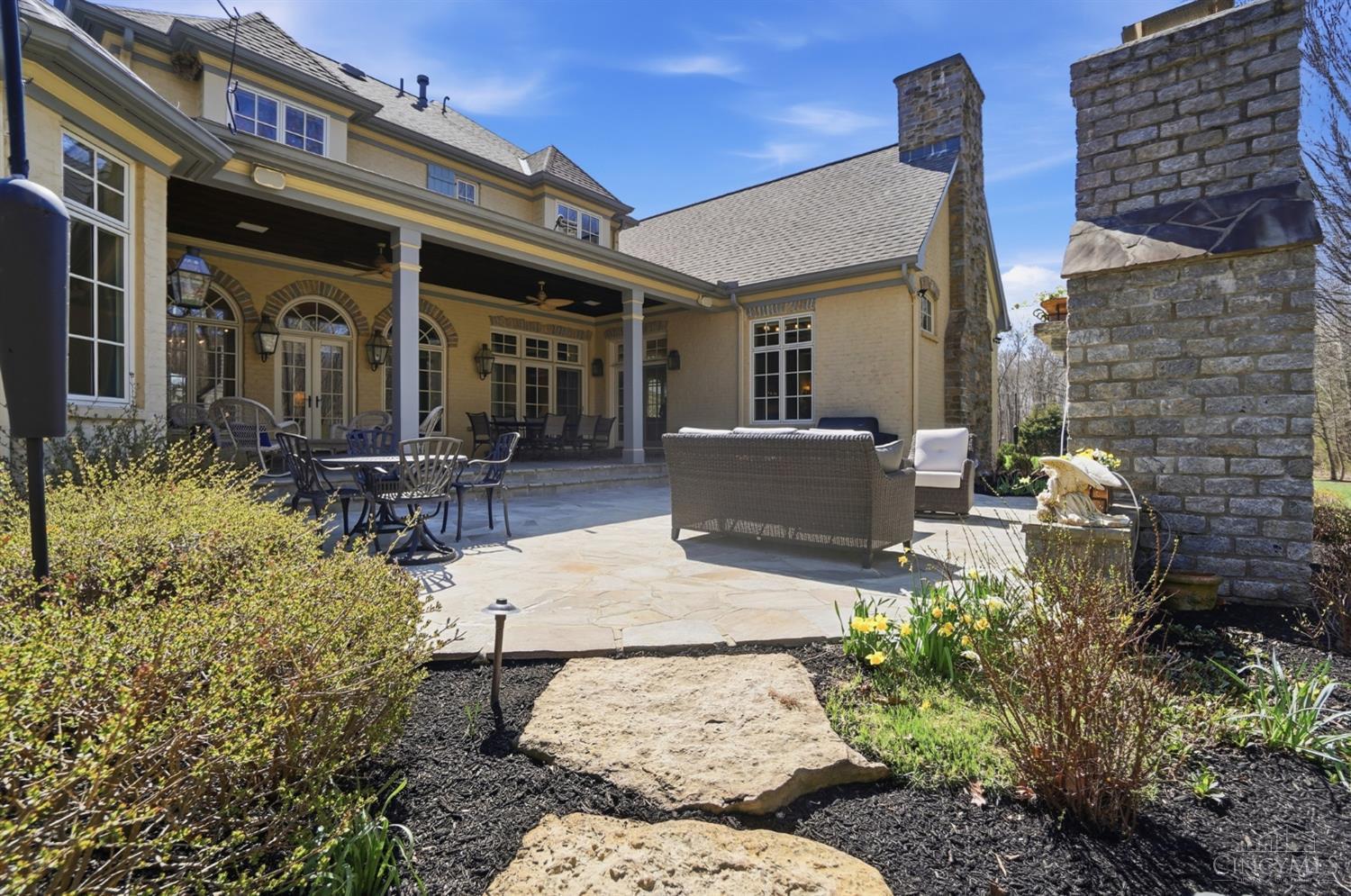 1054 Observatory Point Maineville, OH 45039 - Photo 65 of 82