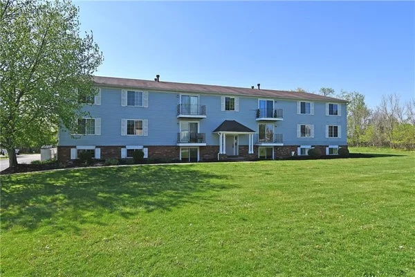 $134,900 | 1642 Jefferson Ridge Drive, Clairton, PA 15025