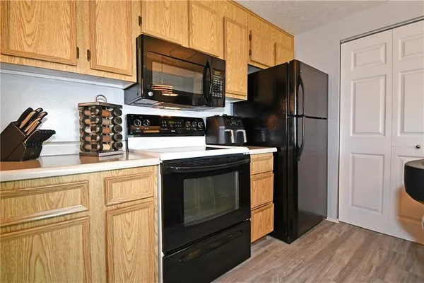 $134,900 | 1642 Jefferson Ridge Drive, Clairton, PA 15025