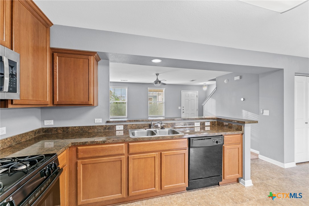 320 Trestle Tree San Marcos, TX 78666 - Photo 17 of 35