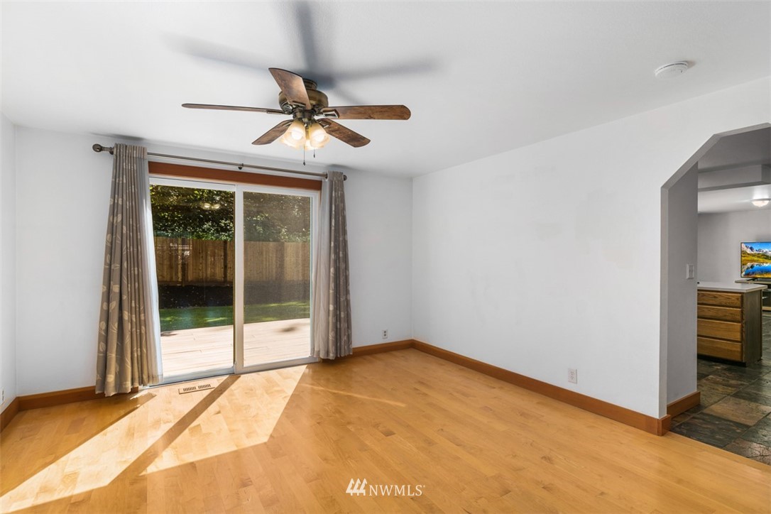 1209 228th Place Southwest Bothell, WA 98021 - Photo 11 of 34