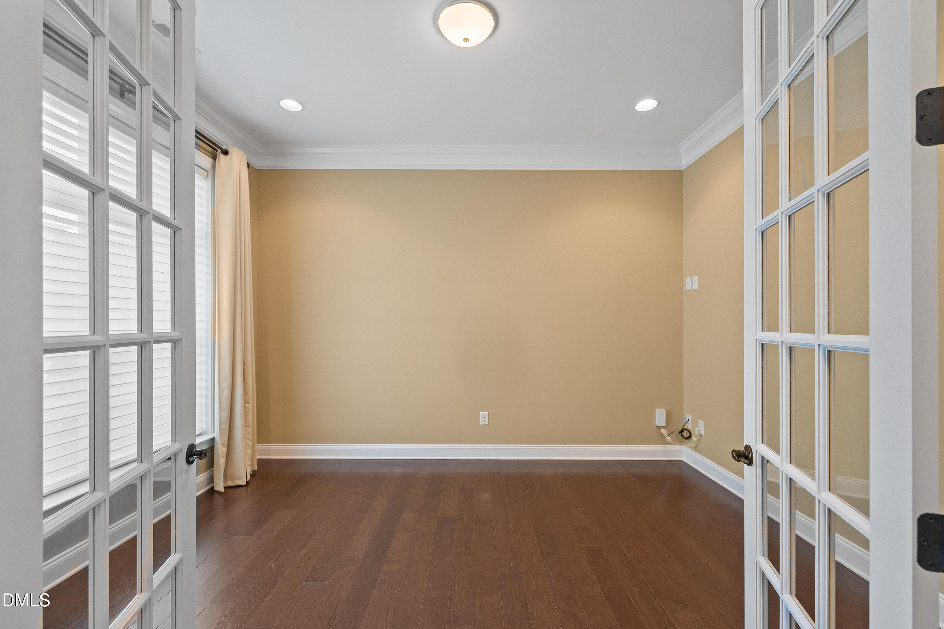 9844 Derbton Court Raleigh, NC 27617 - Photo 10 of 63 08-9844 Derbton Ct_7257