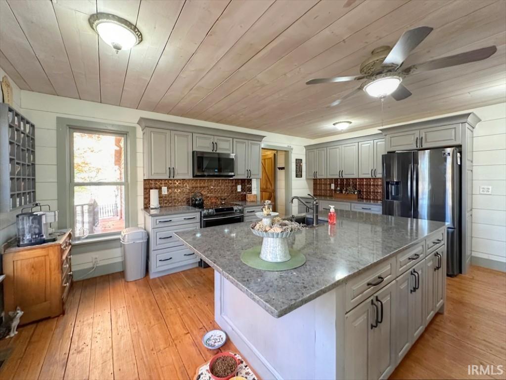 3893 East 650 North Windfall, IN 46076 - Photo 11 of 36