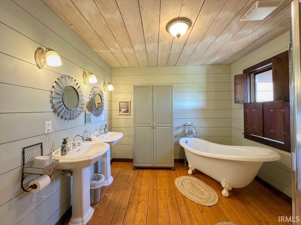 3893 East 650 North Windfall, IN 46076 - Photo 17 of 36