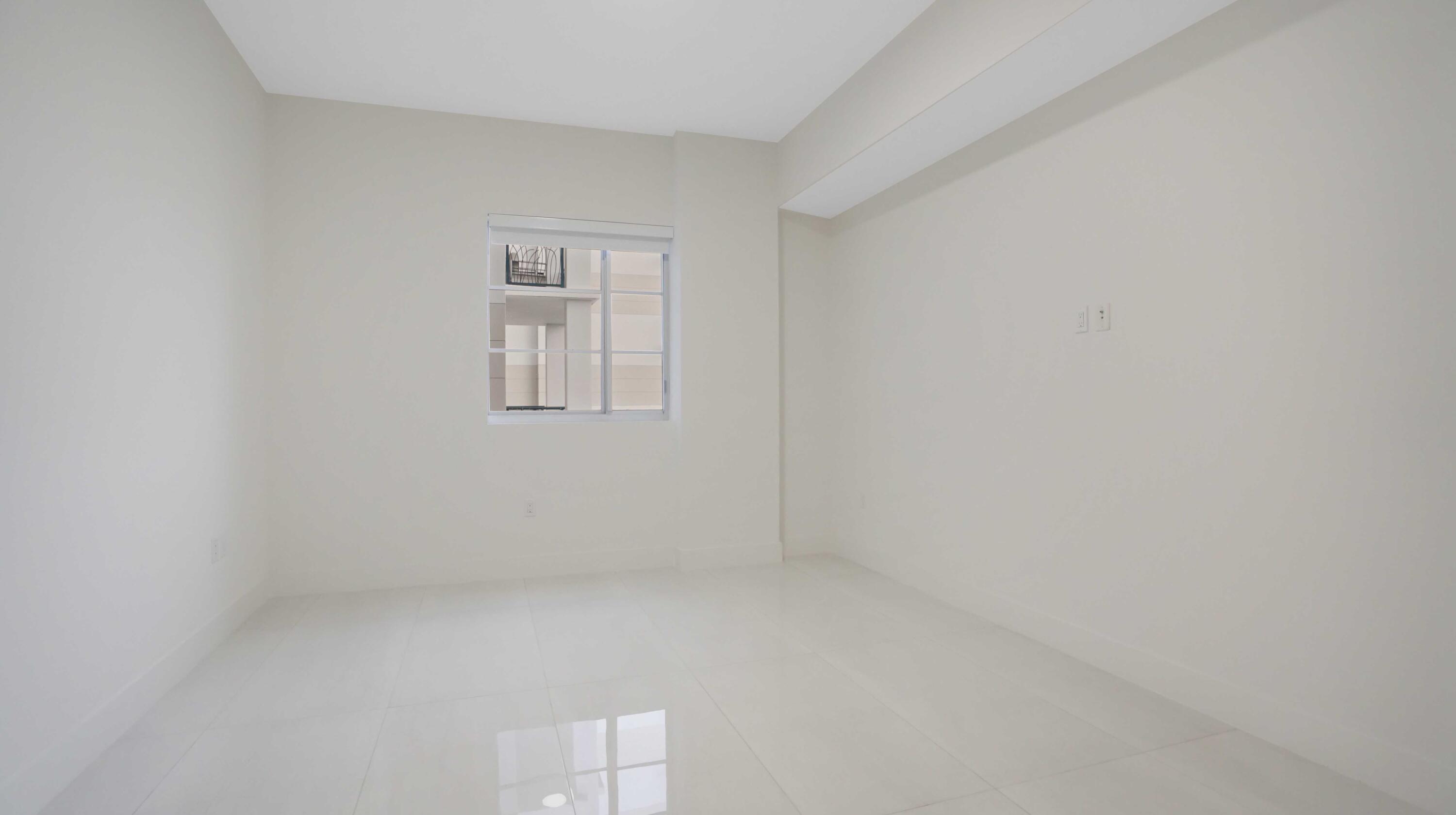 155 East Boca Raton Road, Unit 620 Boca Raton, FL 33432 - Photo 25 of 79 a view of room and window