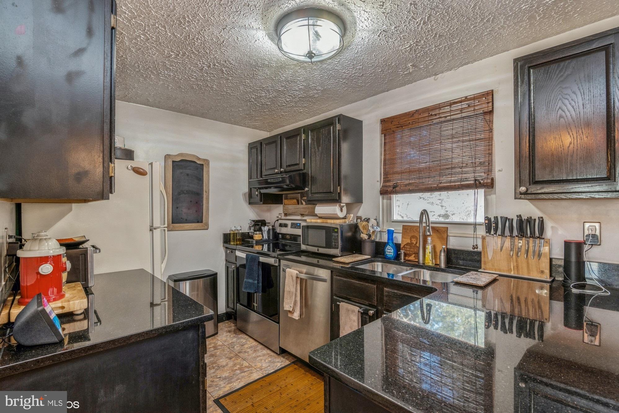 11034 Outpost Drive North Potomac, MD 20878 - Photo 14 of 37