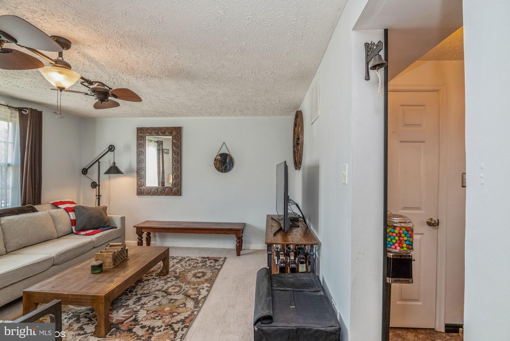 11034 Outpost Drive North Potomac, MD 20878 - Photo 8 of 37