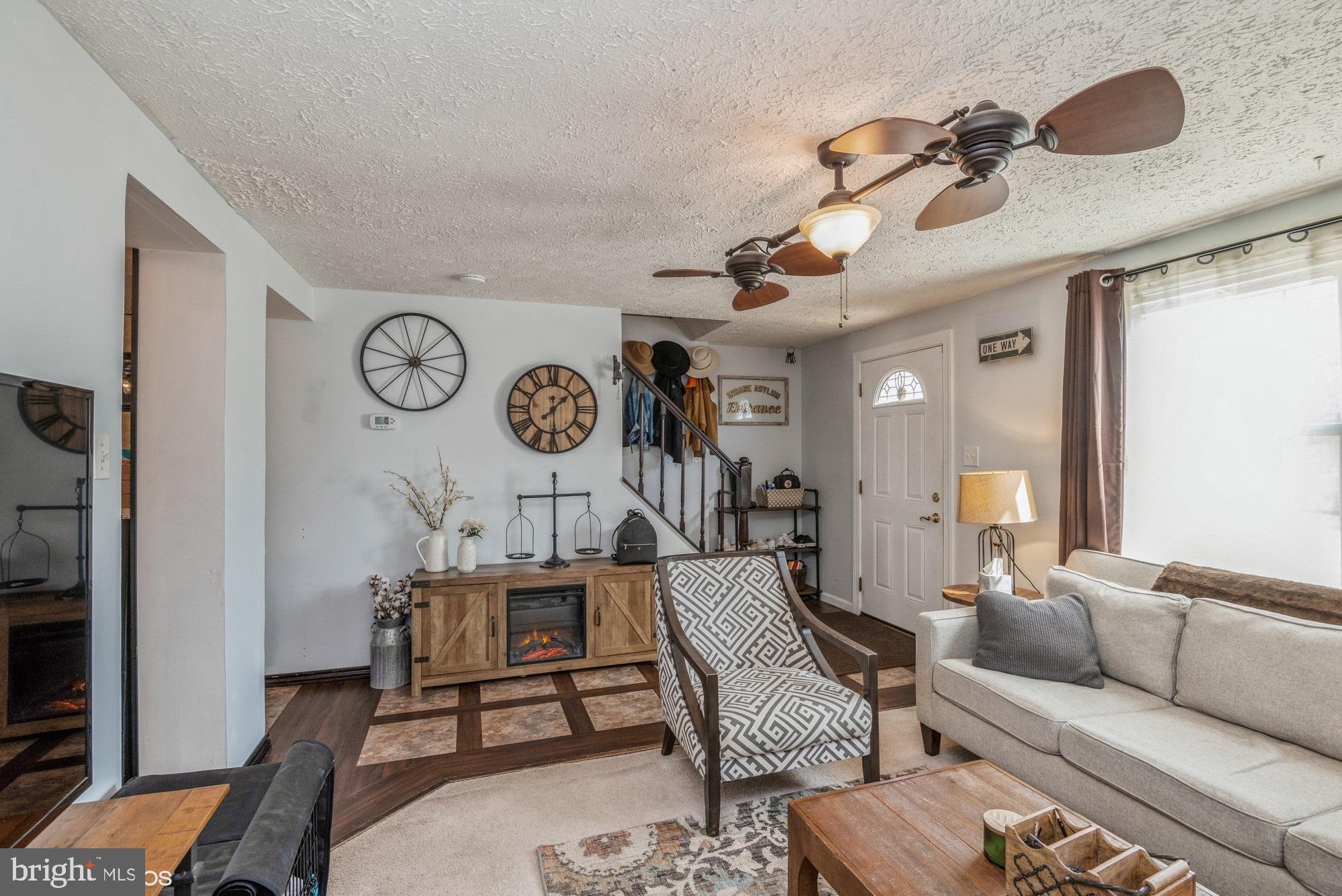 11034 Outpost Drive North Potomac, MD 20878 - Photo 10 of 37