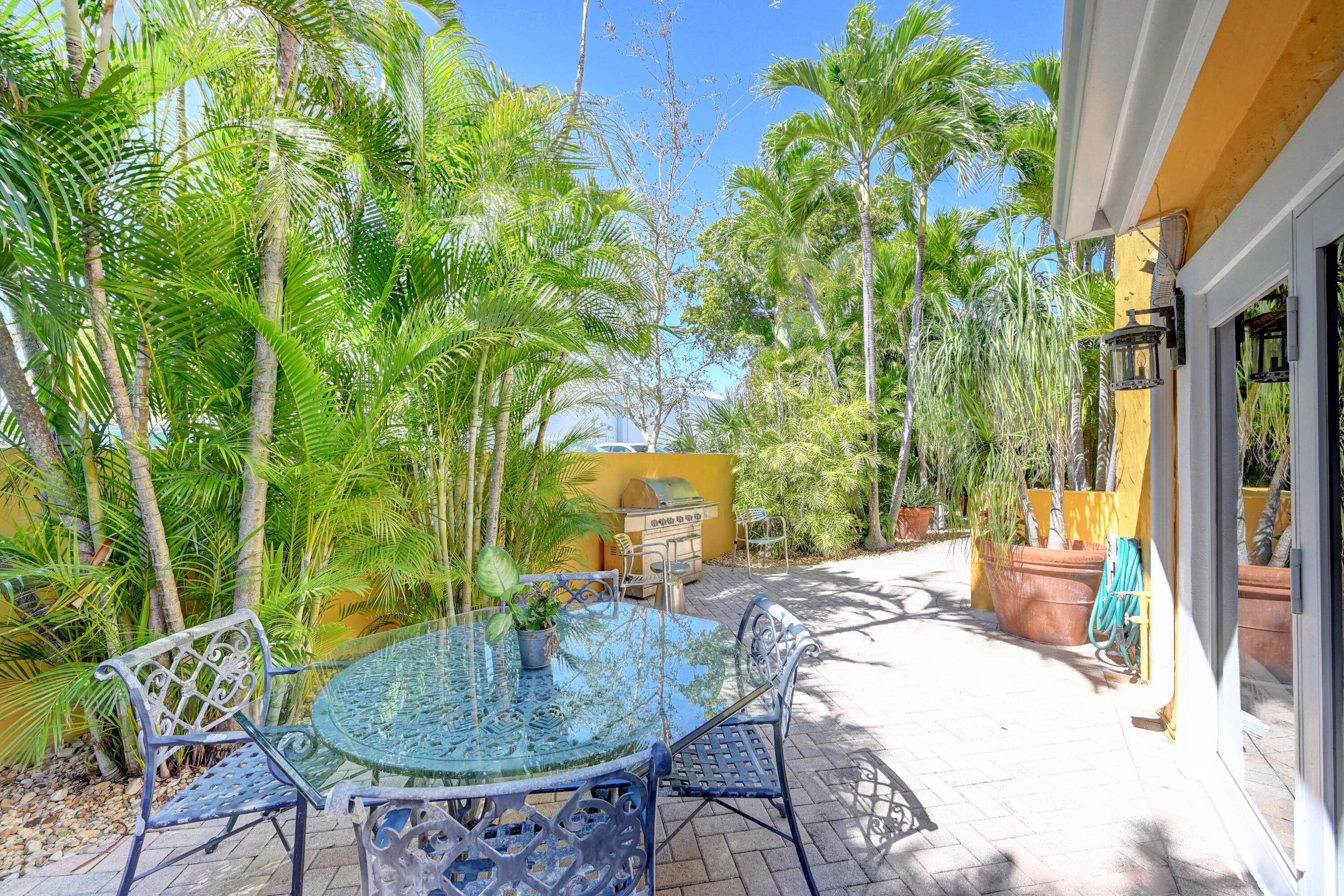 665 Forsyth Street Boca Raton, FL 33487 - Photo 28 of 49 28_stl_9056_57_58_59_60
