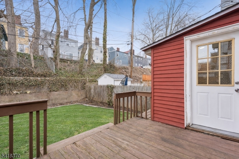 32 Edgewood Road Glen Ridge, NJ 07028 - Photo 29 of 32 a view of a house with backyard and porch